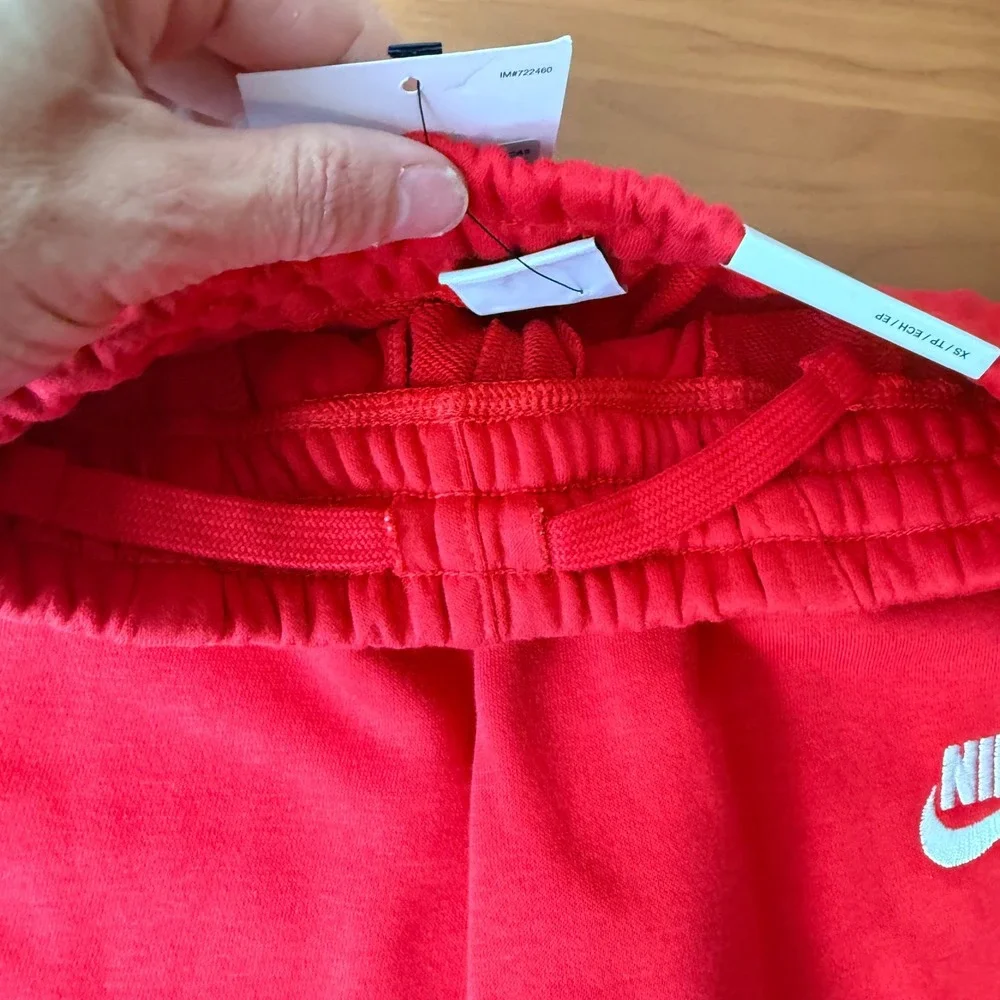Nike Kids‎ Sportswear Club Fleece Shorts Red FD3015-657 XS